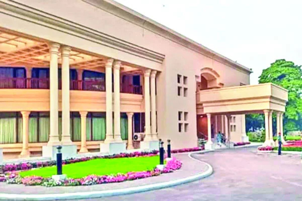যমুনাতেই উঠছেন প্রধানমন্ত্রী