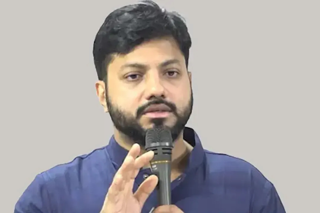 দুপুর দুইটায় পদত্যাগ করার আনুষ্ঠানিক ঘোষণা দিবেন মুক্তিযুদ্ধ বিষয়ক প্রতিমন্ত্রী ইশরাক