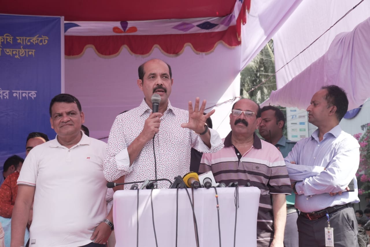 ডিএনসিসি'র মার্কেটের অবৈধ দোকানদারদের তালিকা করে ব্যবস্থা নেয়া হবে: মেয়র মোঃ আতিকুল ইসলাম