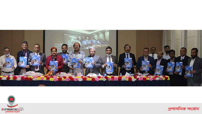 রুহুল কুদ্দুস অডিটরিয়ামে আইসিএমএবির নতুন পাঠ্যসূচি উন্মুক্তকরণ উদযাপন