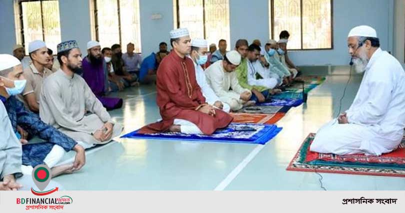কুষ্টিয়ায় পুলিশ লাইন্সে বঙ্গবন্ধুর জন্মদিনে দোয়া মাহফিল