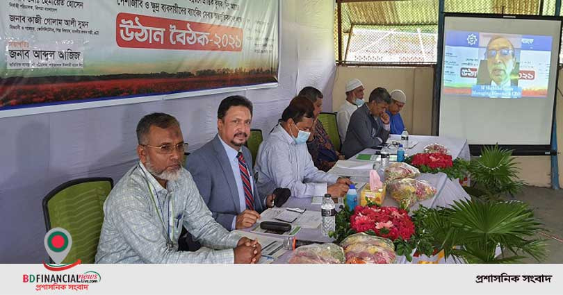 নরসিংদীতে ফুটবল টুর্নামেন্ট উদ্বোধন