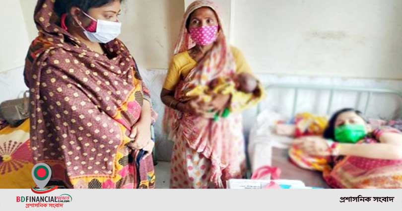 নেত্রকোনায় ফেলে যাওয়া অসহায় প্রসূতিকে হাসপাতালে নিলেন ইউএনও মাহমুদা আক্তার