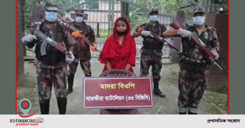 অবৈধপথে ভারত থেকে দেশে ফেরার সময় বিজিবির হাতে নারীসহ আটক ২