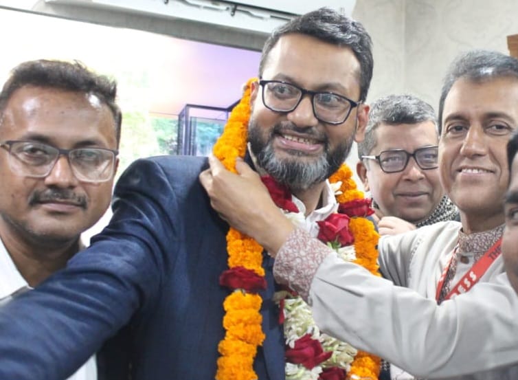 চতুর্থবারের মতো রয়েল ক্লাব'র সভাপতি হলেন জহির রায়হান