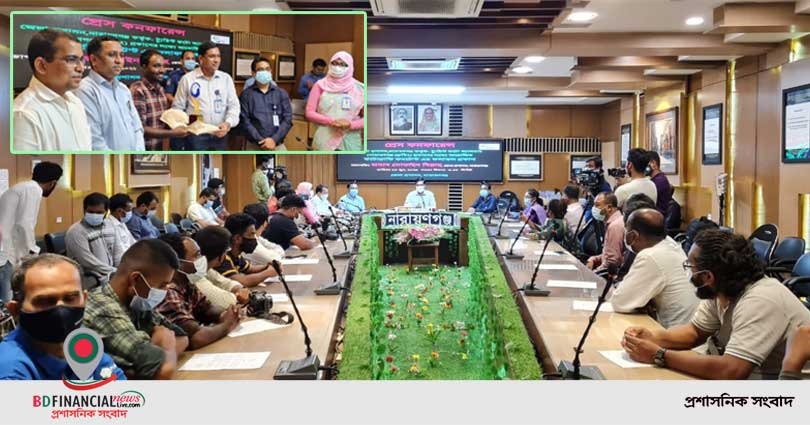 নারায়ণগঞ্জে টুরিস্ট ফটো অ্যালবামের ফলাফল প্রকাশ : বিজয়ীদের উপহার দিলো  জেলা প্রশাসন