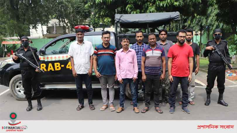 মধ্যপ্রাচ্যে মানবপাচারকারী চক্রের হোতা টুটুল ও সহযোগী তৈয়বসহ আটক ৮