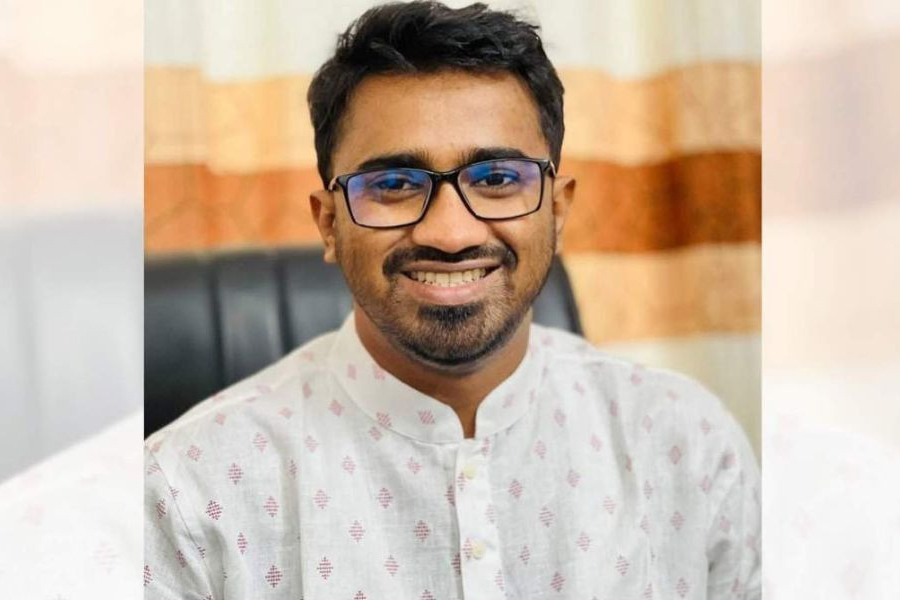 প্রধানমন্ত্রীর রাজনৈতিক সহকারী হলেন রাশেদ খাঁন