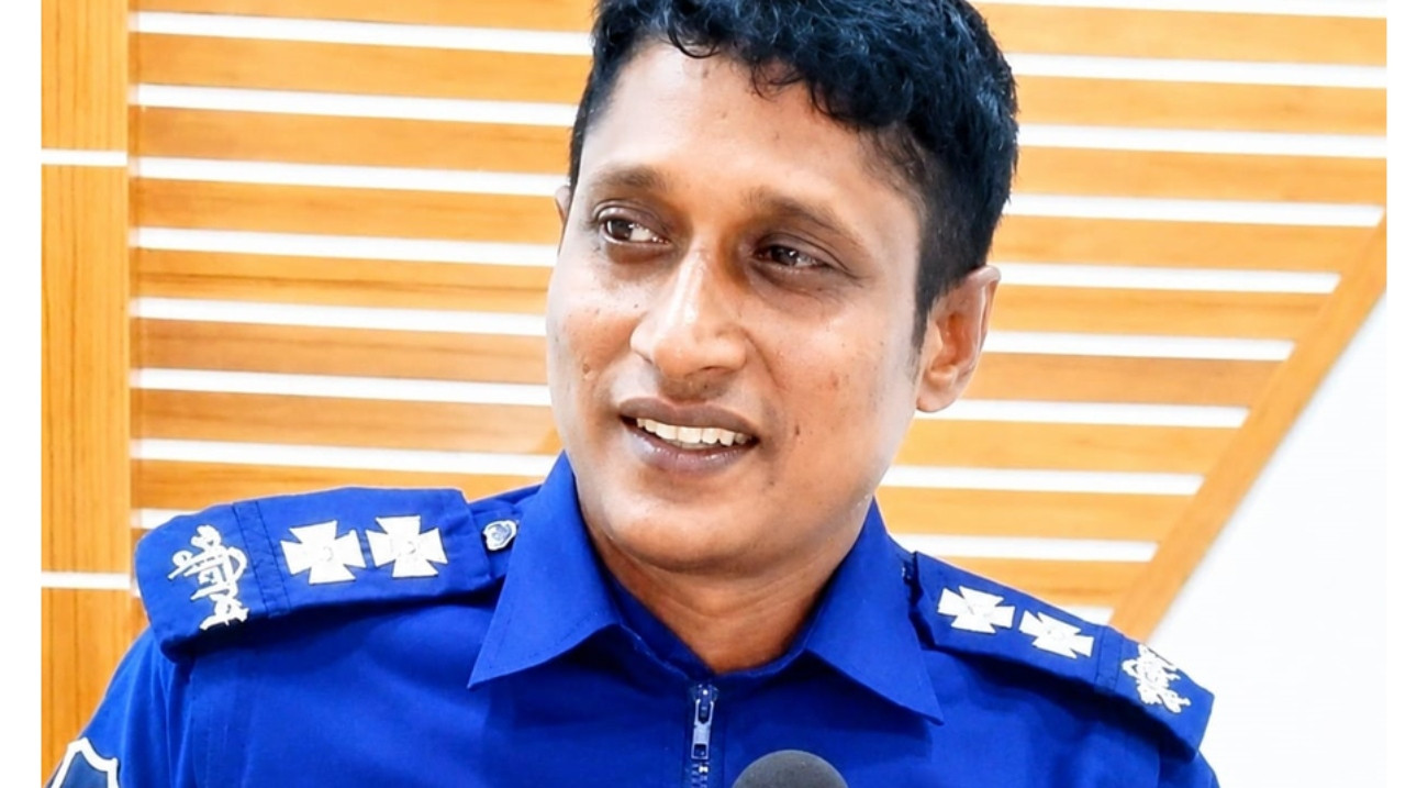 ফল বিক্রেতার ফোন নেওয়ার অভিযোগ, এসআই ক্লোজড
