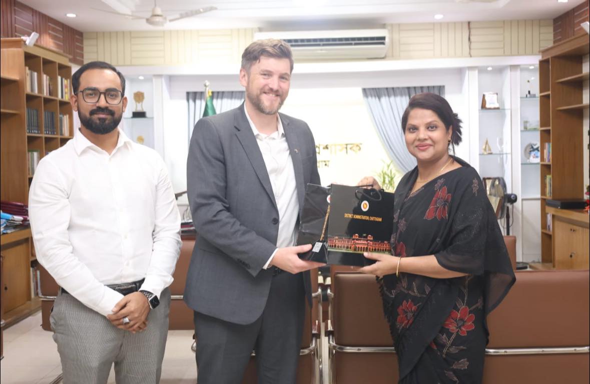 আজ সাংবাদিক আতাউস সামাদের নবম মৃত্যুবার্ষিকী