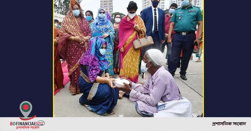 লকডাউনে অসহায় ও দুস্থ মানুষের পাশে পুনাক