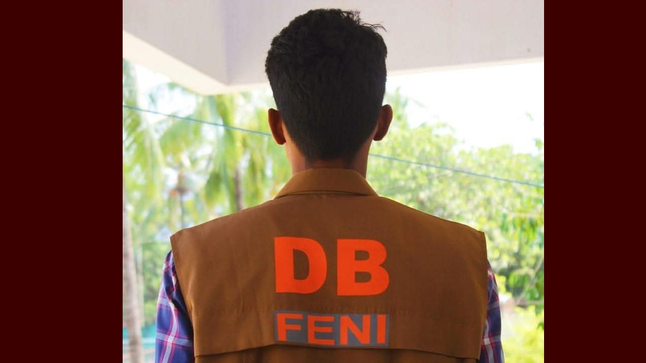 ফেনীতে ডিবি পুলিশের ওপর মাদক কারবারিদের হামলা, আহত ৫