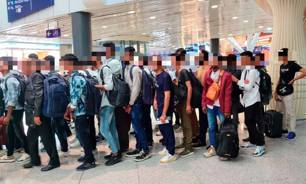 বিমানবন্দর থেকে ৯৬ বাংলাদেশিকে ফেরত পাঠাল মালয়েশিয়া
