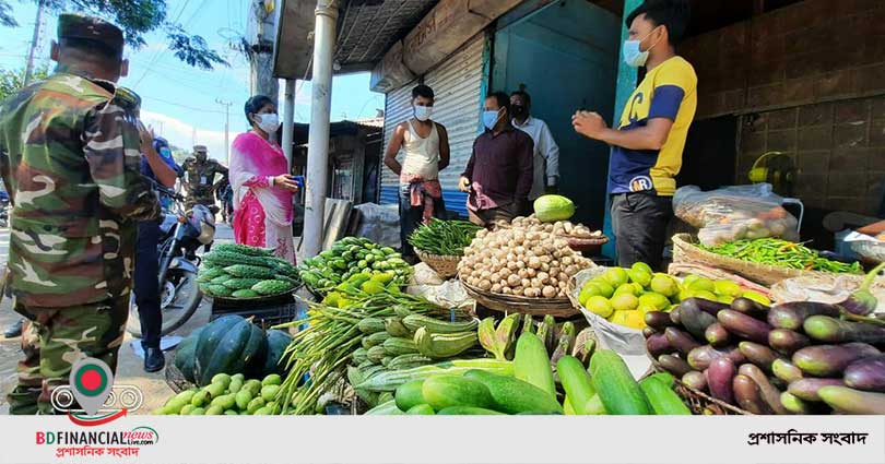 করোনা ভাইরাস রোধকল্পে জুড়ী উপজেলা প্রশাসনের মোবাইল কোর্ট পরিচালনা