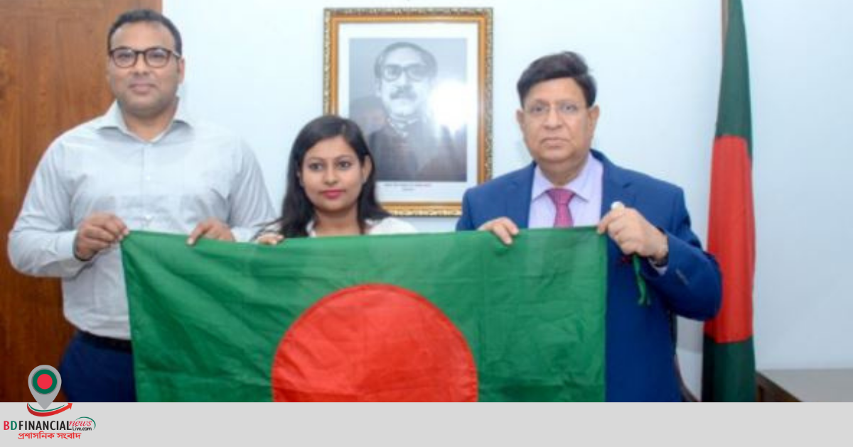 আন্তর্জাতিক ক্ষেত্রেও যোগ্যতার পরিচয় দিয়ে বাংলাদেশের সুনাম বয়ে আনছে নারীরা