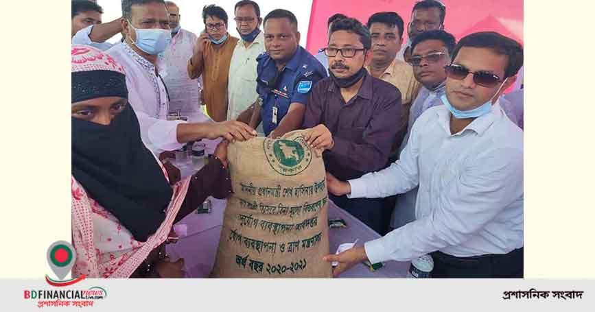 গাজীপুরের কালীগঞ্জে বাছুরসহ ৩ গরু চোরকে আটক করে পুলিশ