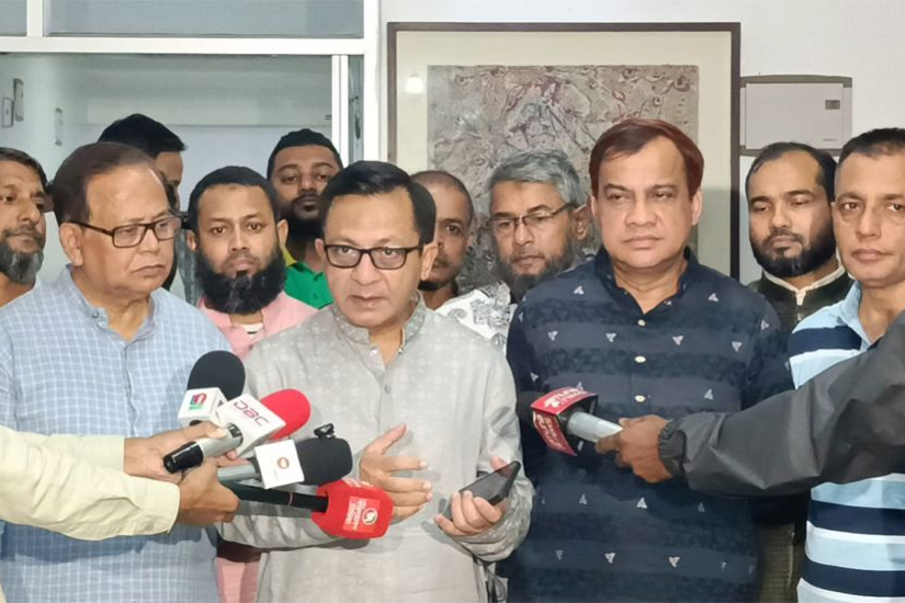 চামড়া সংগ্রহকারীরা যাতে ন্যায্য মূল্যে পায় সেজন্য সরকারের নজর থাকবে : বাণিজ্যমন্ত্রী
