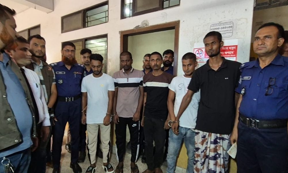 চাঁদা না দেওয়ায় ব্যবসায়ীকে হত্যা : দুইজনের ফাঁসি, ৩ জনের যাবজ্জীবন