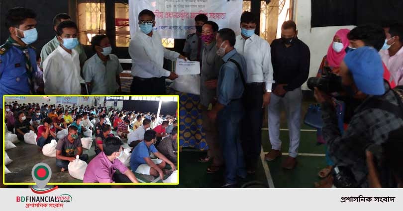 রাঙ্গামাটিতে ৪০০ অটো চালককে প্রধানমন্ত্রীর উপহার দিলেন জেলা প্রশাসক
