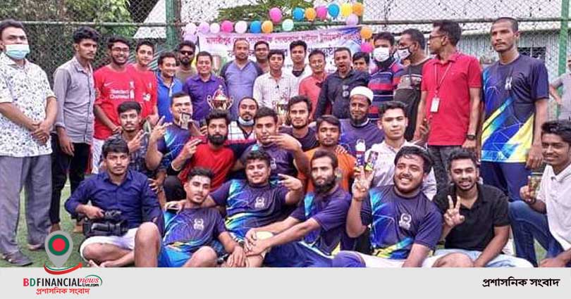 মাদারীপুরের সাংবাদিকদের নির্মল বিনোদন দিয়েছে ফুটবল টুর্নামেন্টটি