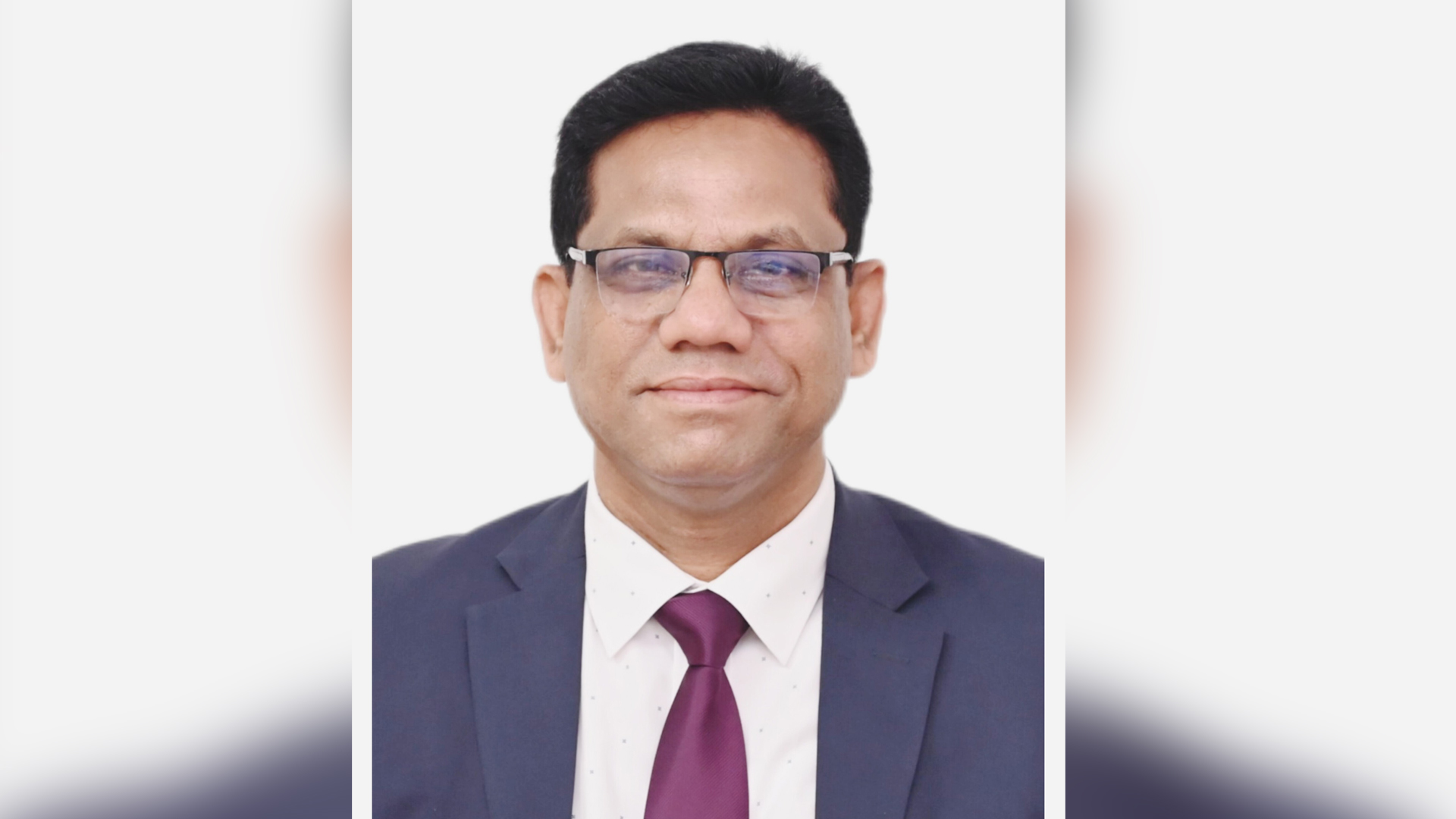 খুলনা বিভাগীয় কমিশনার ফিরোজ সরকারকে বদলি