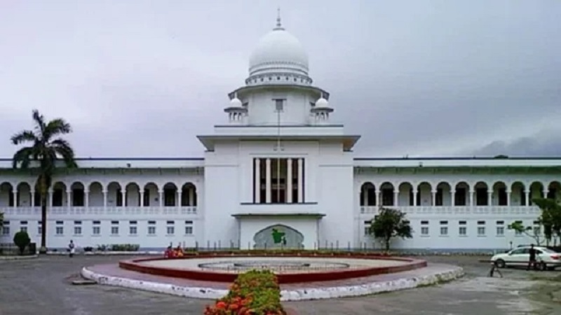১২ বিচারপতিকে ছুটিতে পাঠানোর সিদ্ধান্ত