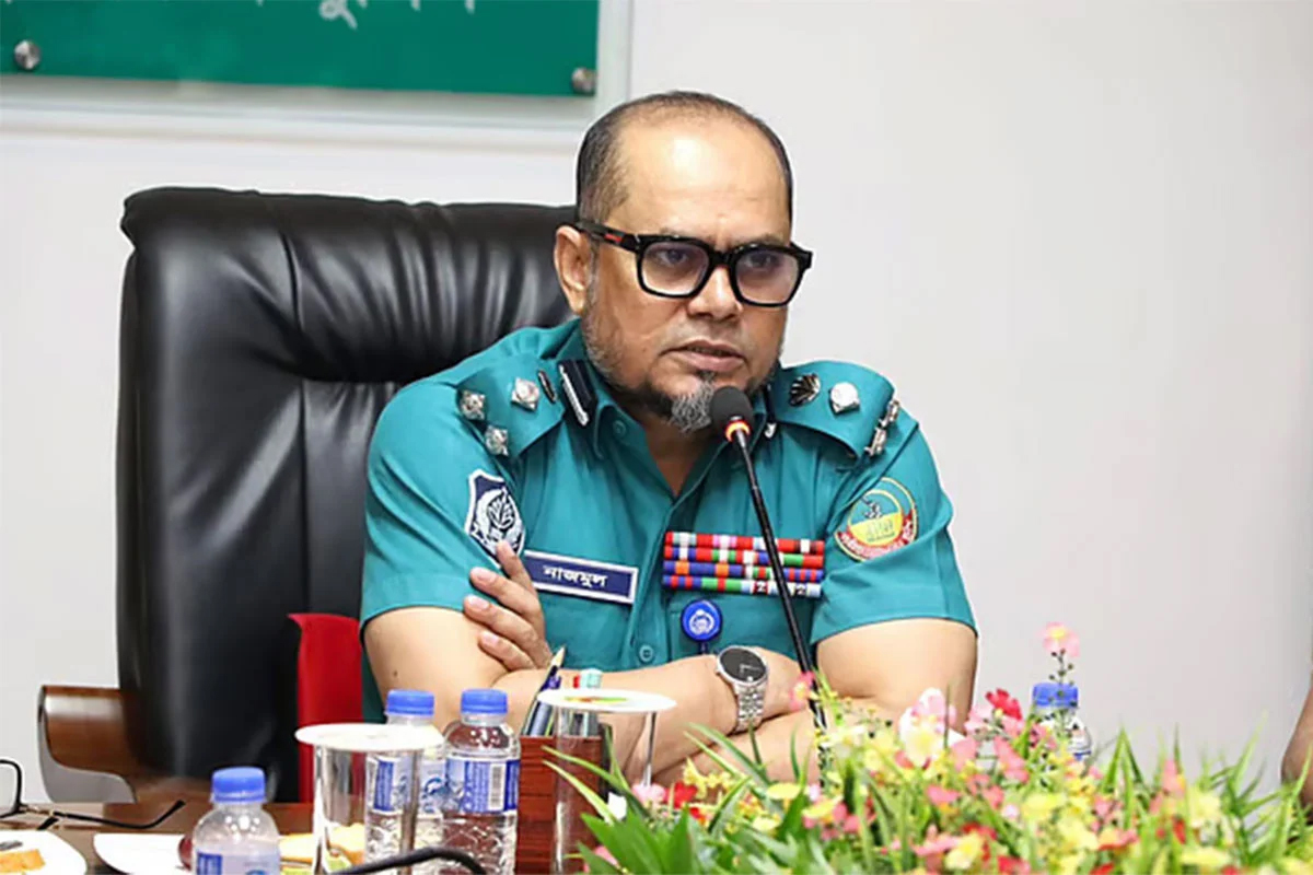 জিএমপির সাবেক কমিশনার নাজমুল করিম খান বরখাস্ত