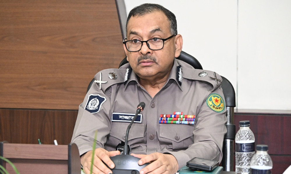 ডিএমপি কমিশনার সাজ্জাতের নিয়োগ বাতিল করে প্রজ্ঞাপন