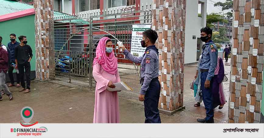 বরগুনায় শিক্ষা প্রতিষ্ঠানে শিক্ষার্থীদের প্রবেশে স্বাস্থ্য বিধি অনুসরণ