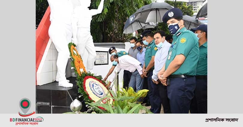 হলি আর্টিজান হামলায় নিহতের প্রতি পুলিশ সার্ভিস এসোসিয়েশনের শ্রদ্ধা