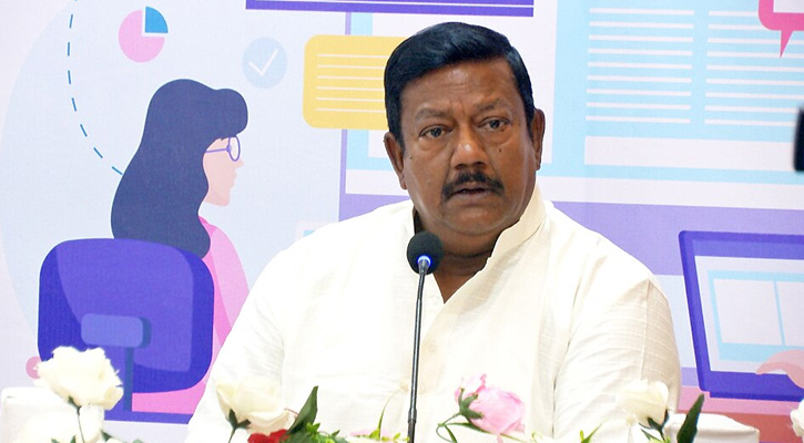 স্ত্রীসহ সাবেক সচিব কবির বিন আনোয়ারের দেশত্যাগে নিষেধাজ্ঞা