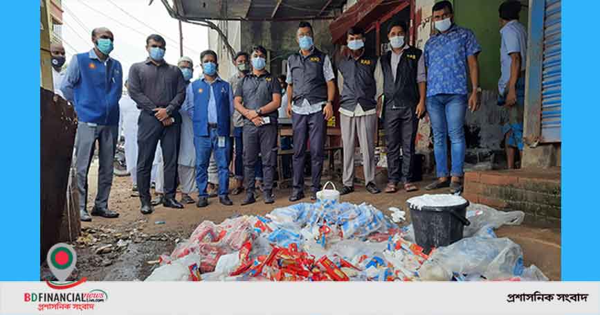 জয়পুরহাটে চারটি ভেজাল আইসক্রিম কারখানায় র্যাবের ভ্রাম্যমাণ আদালত পরিচালনা