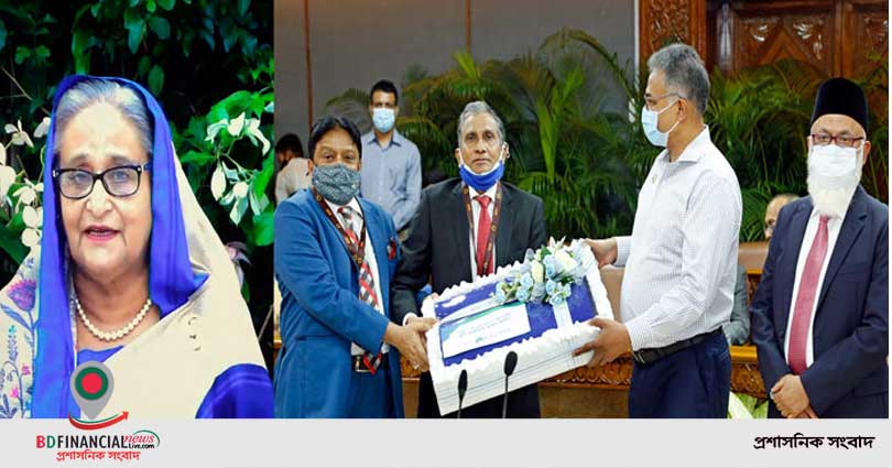 প্রধানমন্ত্রীর ত্রাণ তহবিলে ফার্স্ট সিকিউরিটি ইসলামী ব্যাংকের কম্বল প্রদান