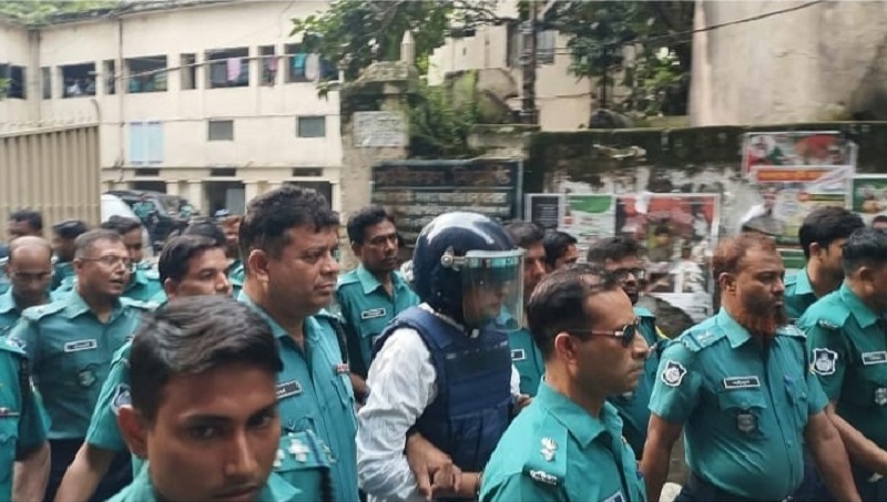 আওয়ামী লীগের প্রভাবশালী মন্ত্রীসহ ১৮ জন নতুন মামলায় গ্রেফতার