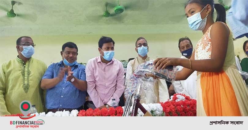 বিশ্বের প্রথম পাঁচ জন প্রধানমন্ত্রীর মধ্যে শেখ হাসিনা অন্যতম : পরিবেশমন্ত্রী