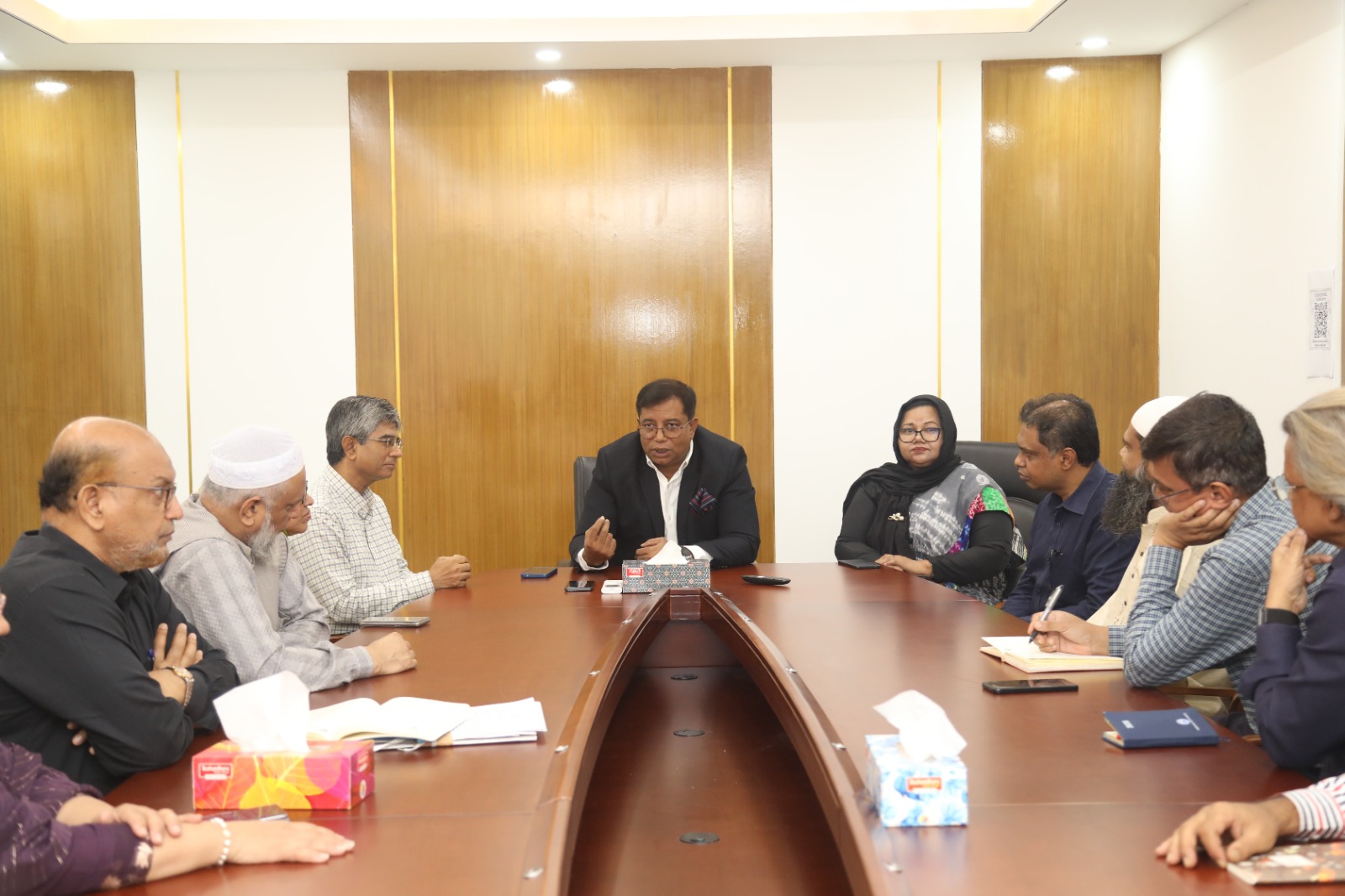 হিট প্রকল্পের পরিচালক হলেন অধ্যাপক রাকিবুল হক
