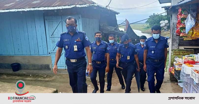 লকডাউন নিশ্চিতে রাঙ্গামাটির লংগদু এলাকায় পুলিশের তৎপরতা অব্যাহত