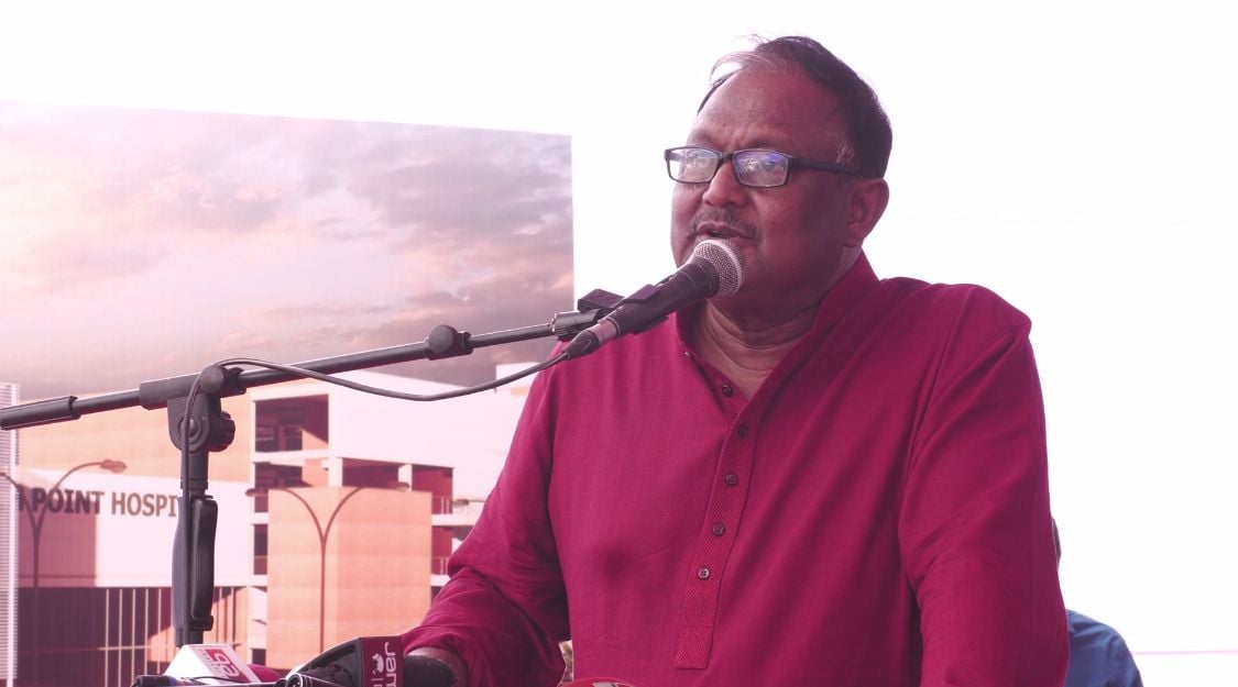 পঞ্চগড়ে আন্তর্জাতিক মানের হাসপাতালের নির্মাণ কাজের উদ্বোধন করলেন বাণিজ্যমন্ত্রী