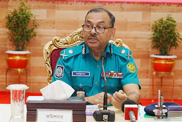 নির্বাচনে যেকোনো চ্যালেঞ্জ মোকাবিলায় আমরা প্রস্তুত : ডিএমপি কমিশনার