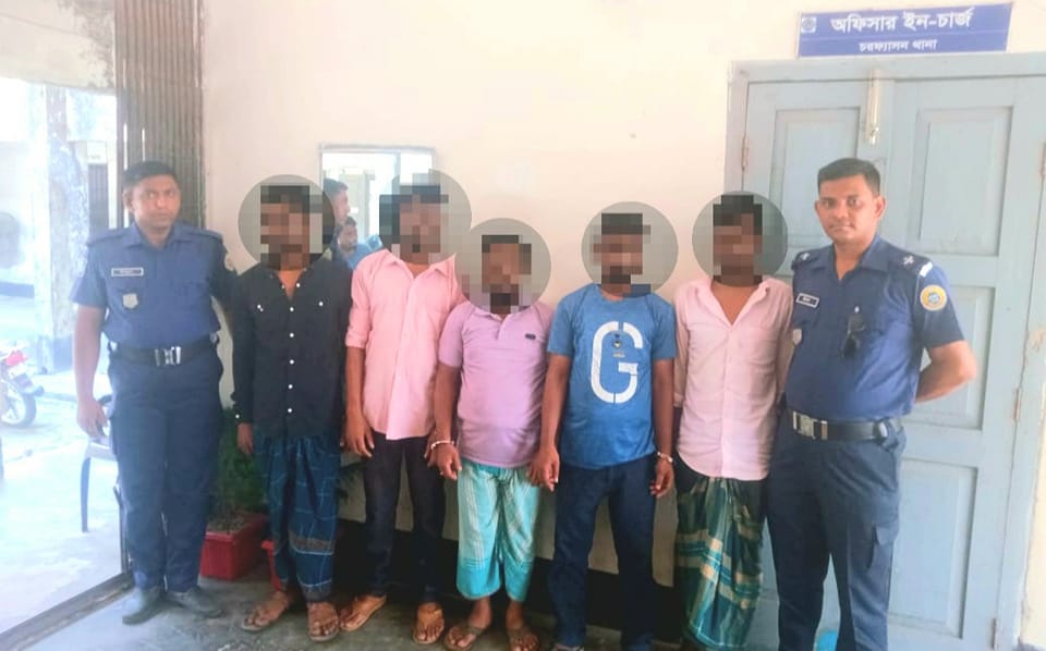 ভোলার চরফ্যাসনে পুলিশি অভিযানে ০৫ জুয়াড়ি আটক
