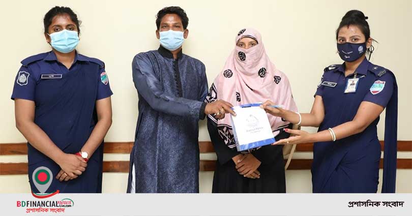 চুয়াডাঙ্গা জেলার পুলিশ সুপার এর প্রত্যক্ষ হস্তক্ষেপে রক্ষা পেল হোসেন আলীর সংসার