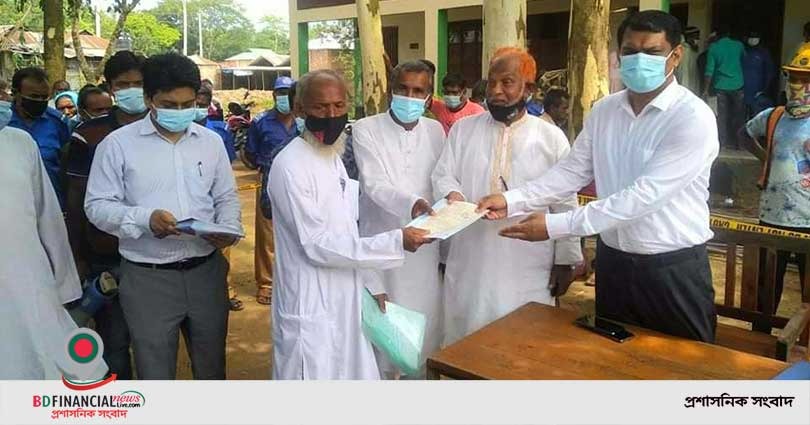 ‘অন দ্য স্পট’ শুনানি গ্রহণ ও চেক বিতরণ করলো রংপুর জেলা প্রশাসন