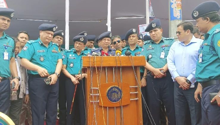 ঈদযাত্রা নির্বিঘ্ন করতে ২৪ ঘণ্টা সড়কে থাকবেন পুলিশ কর্মকর্তারা: আইজিপি