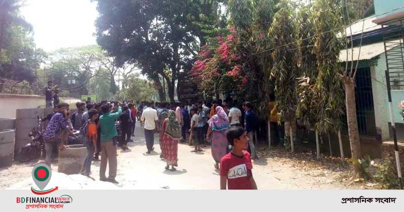 নিয়ন্ত্রণহীন ট্রাকের ধাক্কায় স্কুল শিক্ষিকাসহ নিহত ২ আহত ৬