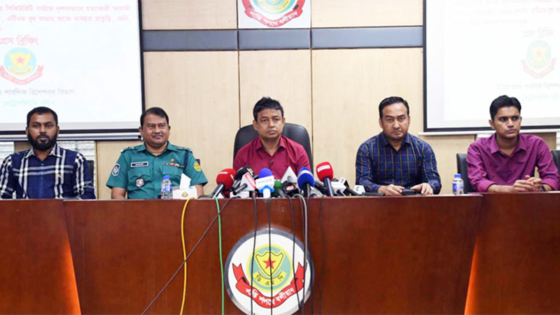 এটিএম বুথে ডাকাতি চেষ্টা করে ব্যর্থ হন আরিফুল: ডিবি প্রধান