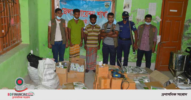 রাজশাহীতে নকল প্রসাধনীর কারখানা, দুই ভাই গ্রেপ্তার