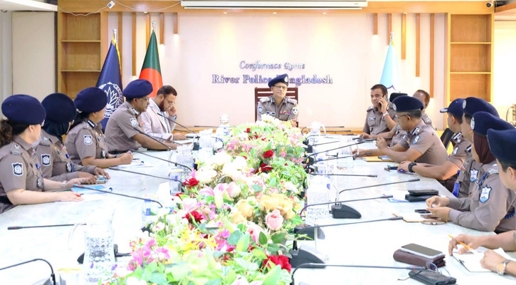 ঈদে নিরাপত্তায় নৌ পুলিশের ভূমিকার প্রশংসা আইজিপির