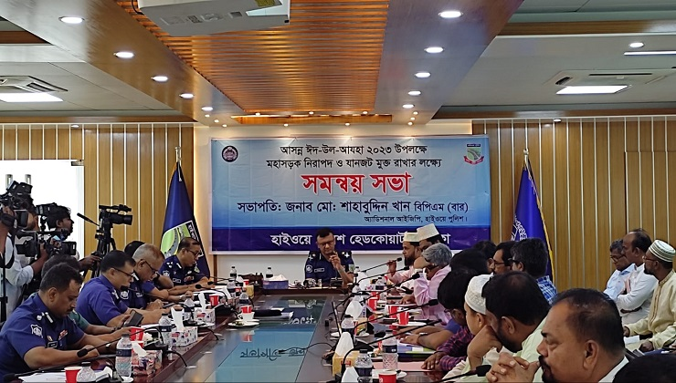 পশুবাহী গাড়িতে গন্তব্য লিখে রাখতে হবে, কেউ আটকালে বরদাস্ত করা হবে না: হাইওয়ে পুলিশ