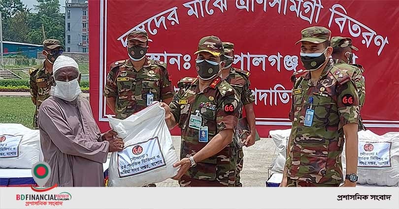 বাংলাদেশ সেনাবাহিনীর উদ্যোগে ফ্রি স্বাস্থ্যসেবা এবং ত্রাণ সহায়তা প্রদান
