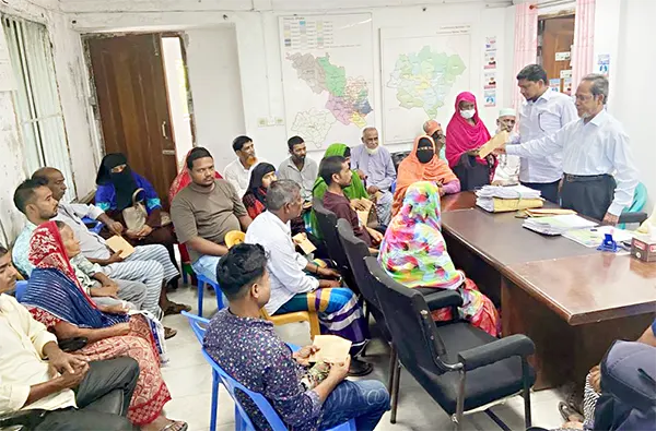 দোহার-নবাবগঞ্জে বিভিন্ন রোগীর মাঝে সালমান এফ রহমানের সহায়তা প্রদান